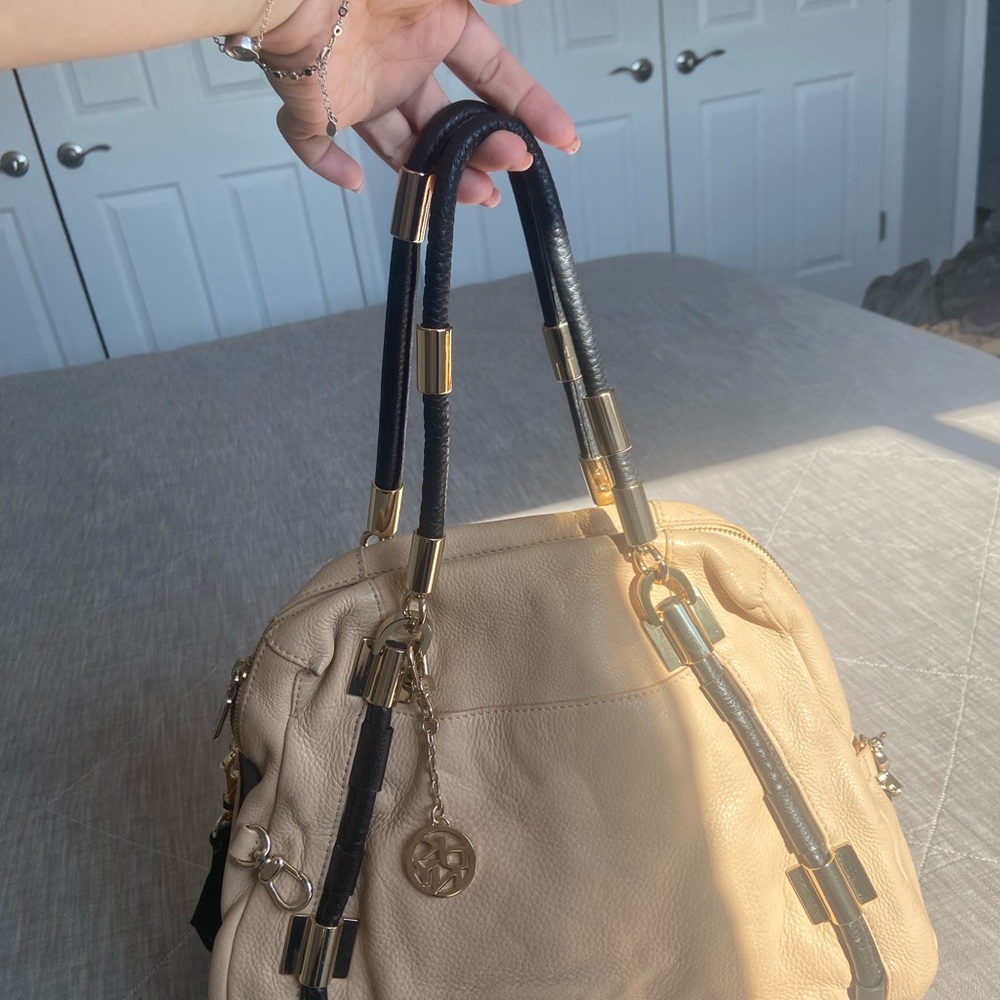 DKNY satchel bag - Picture 3 of 7